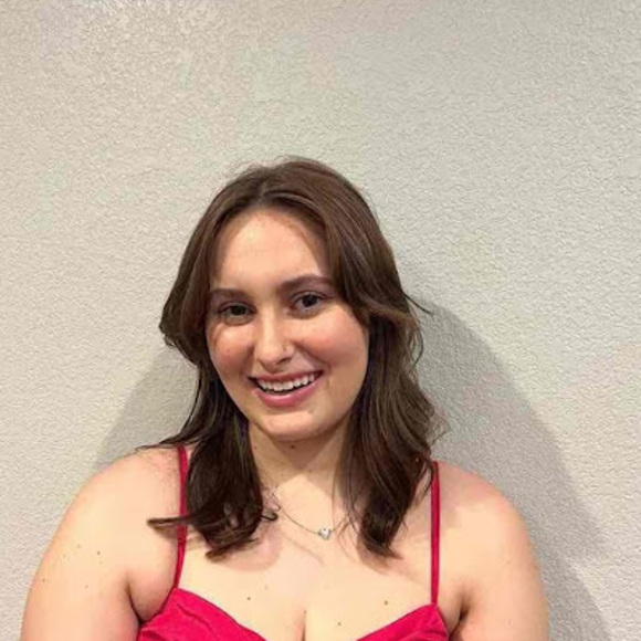 ariannamlathrop